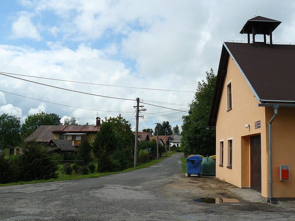 [Ž] Pod Střelečskou hůrou - Hrdoňovice (žst.)