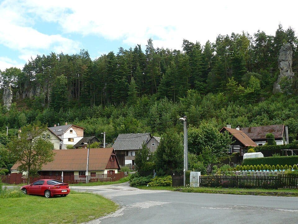 [Ž] Pod Střelečskou hůrou - Hrdoňovice (žst.)