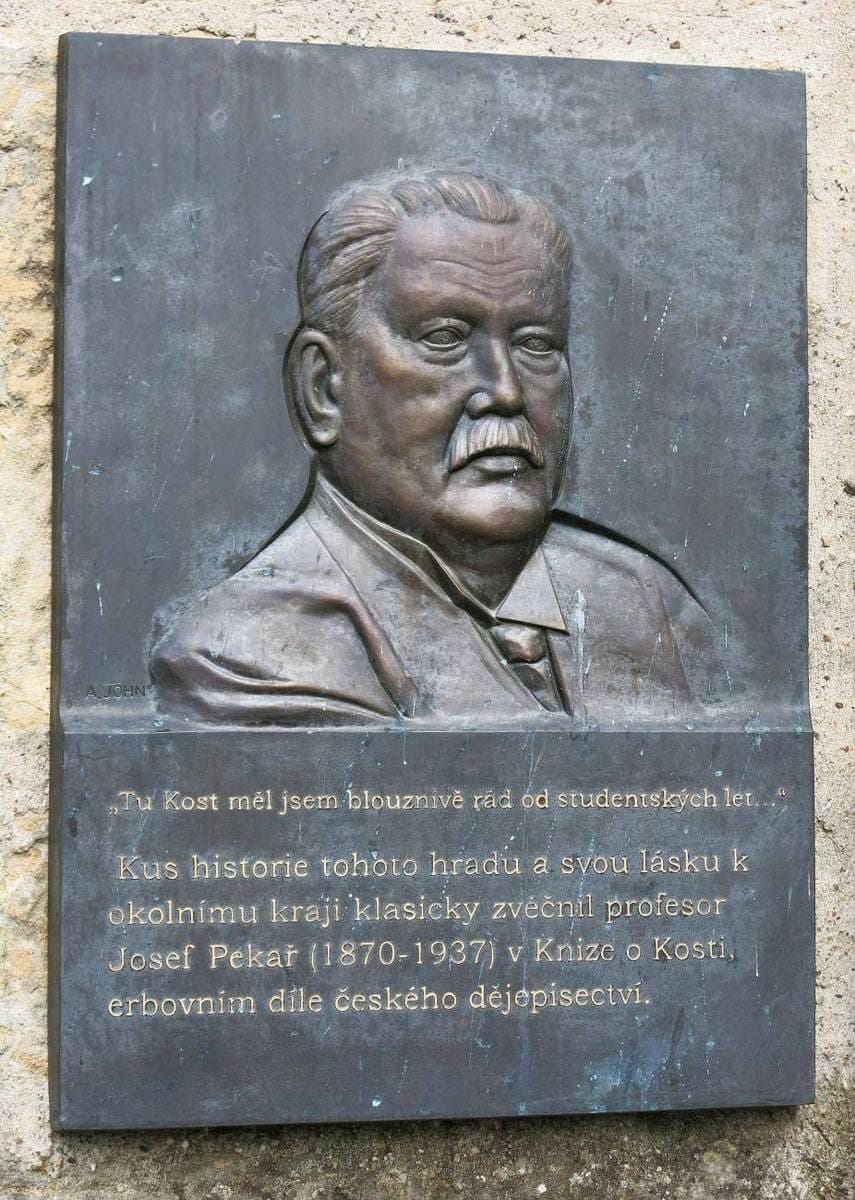 Castelul Kost — fotografie 2