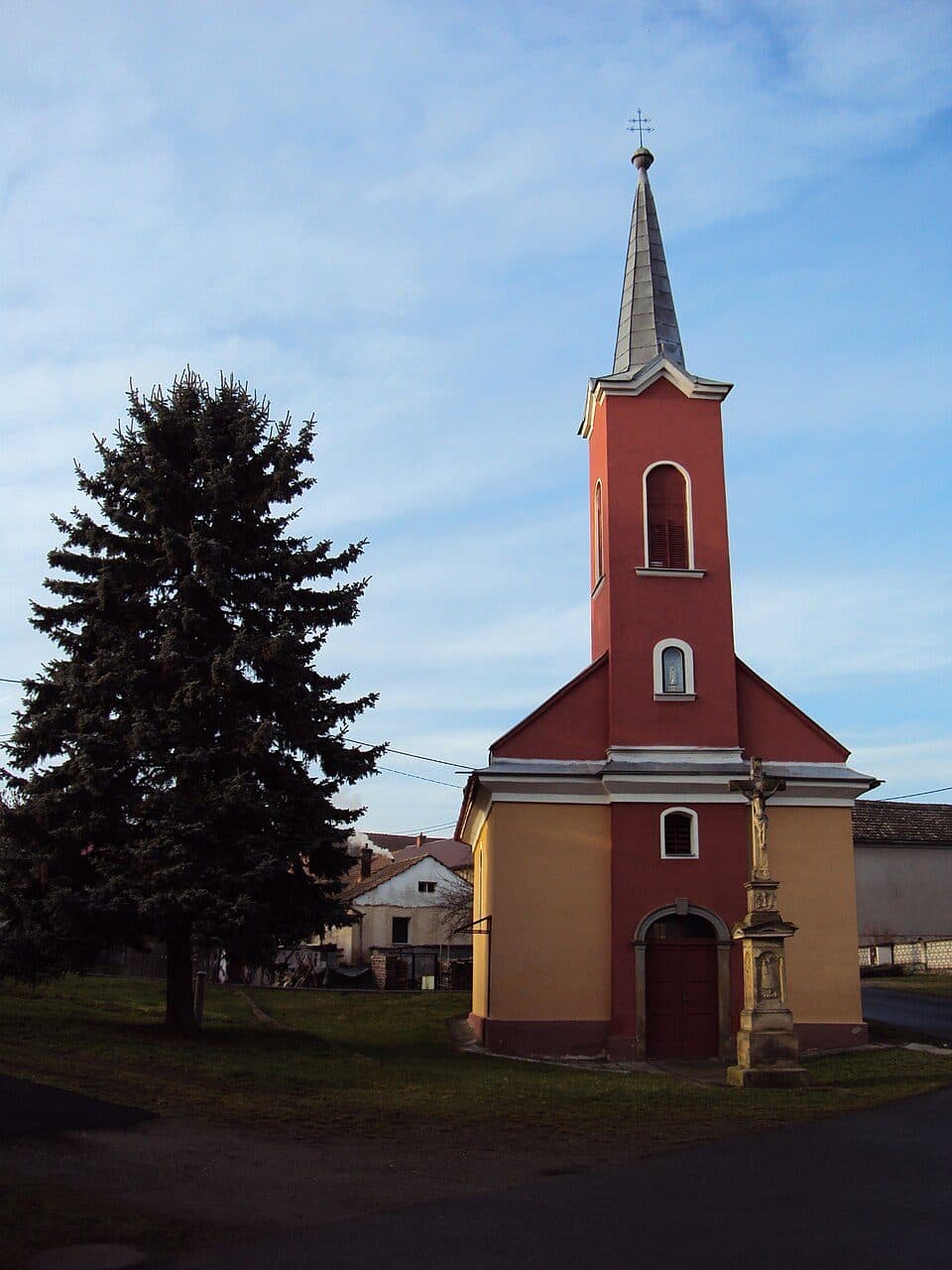 Slavoňov