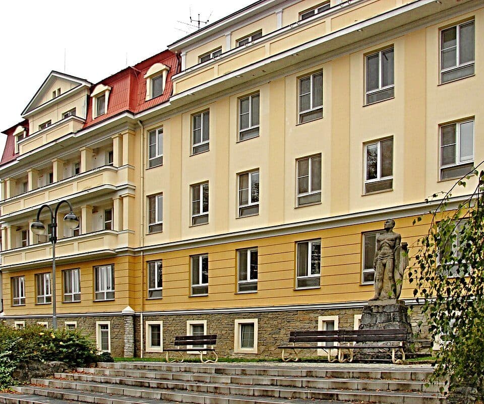 [Č] Šternberk (nám.) - Bedřichov pila