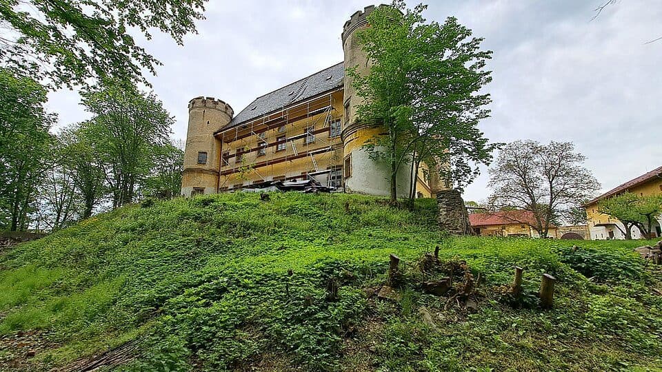 [Č] Třemešná (žst.) - Osoblaha (žst.)