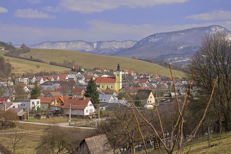 Jasenica (powiat Powaska Bystrzyca) — zdjęcie 1