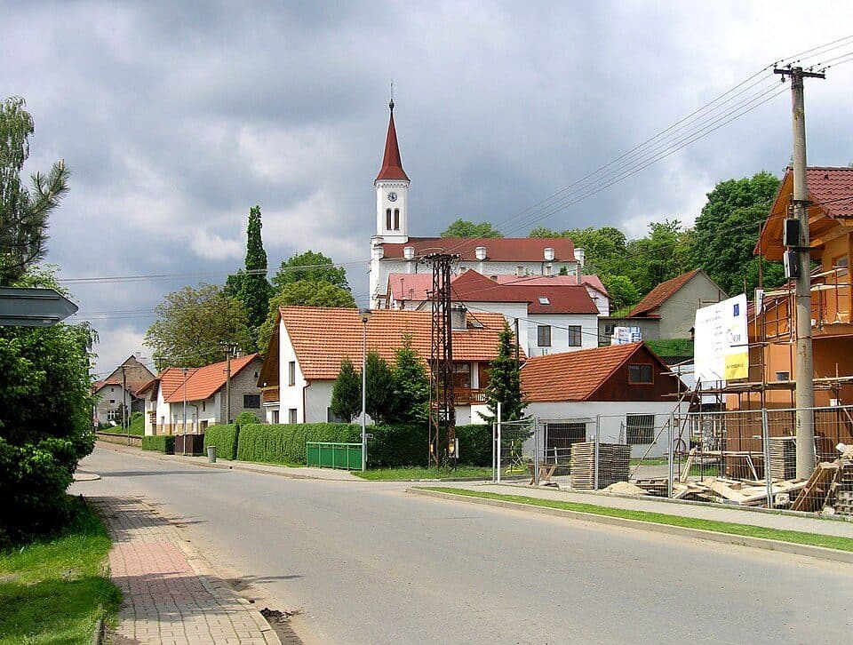 [Z] Horní Lhota (bus) - Lípa (ČSA)