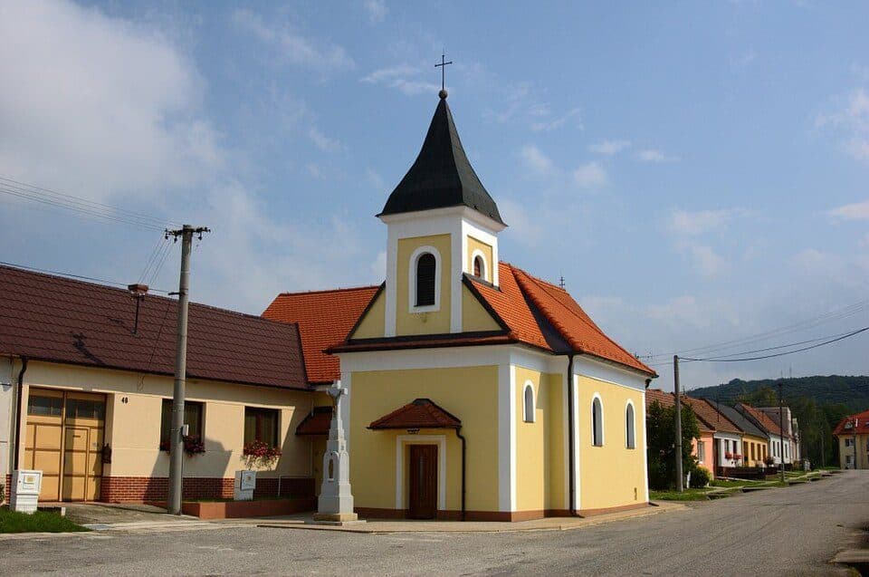 Lopašov — zdjęcie 1