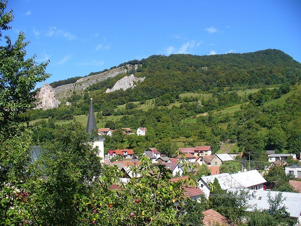 Vršatec - Červený Kameň