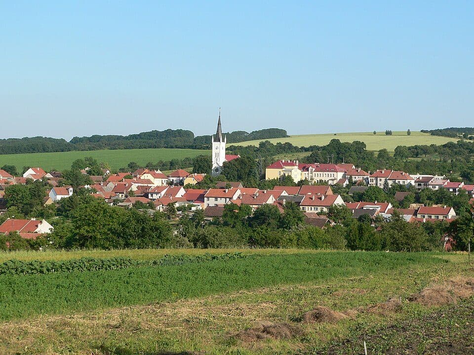 Ostrožská Lhota — zdjęcie 1