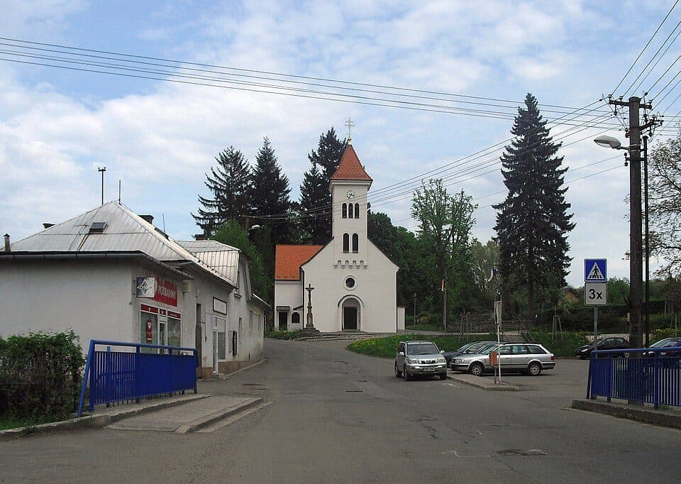Stezkou Kudlovských pramenů a studánek