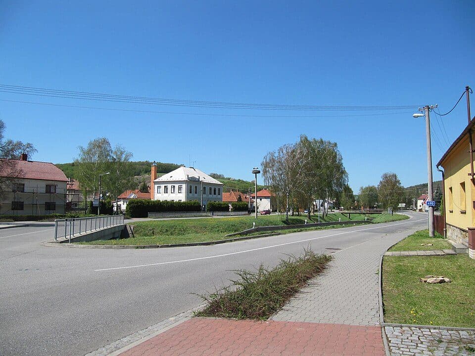 [Ž] Polichno - Komňa