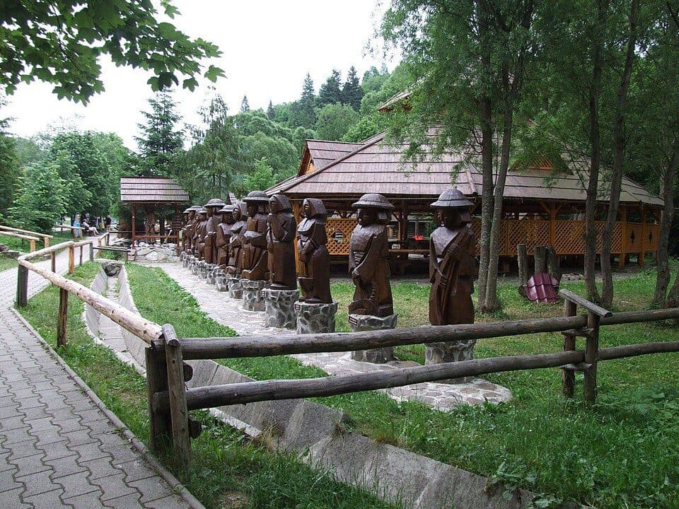 Lesnica, cintorín - Haligovce