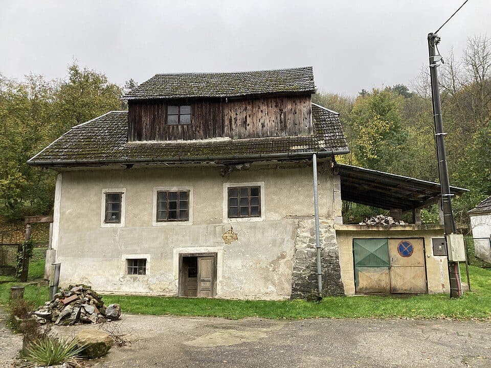 Náučný chodník Čerenec, Tlstá Hora, Malá Pec, Veľká Pec, Barónov hrob