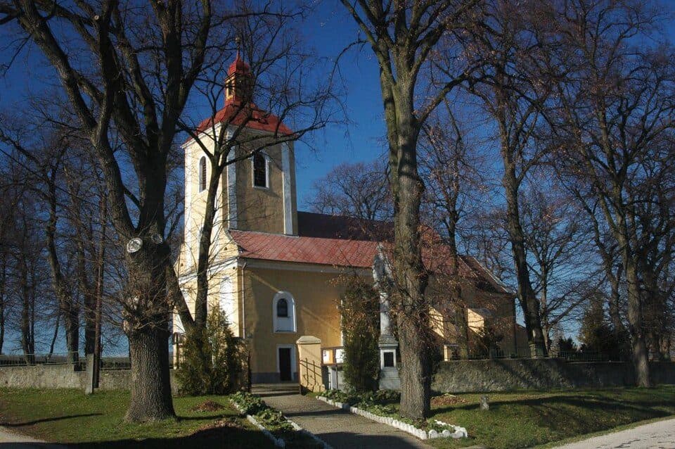 Senica-Čáčov - Smrdáky - Miléniový kríž