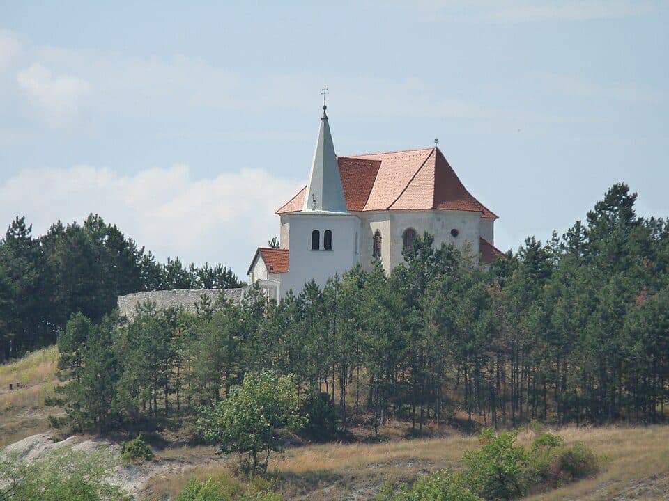 Náučný chodník ŠTERUSY - REBRO - SPROSNÁ - ORLIE SKALY