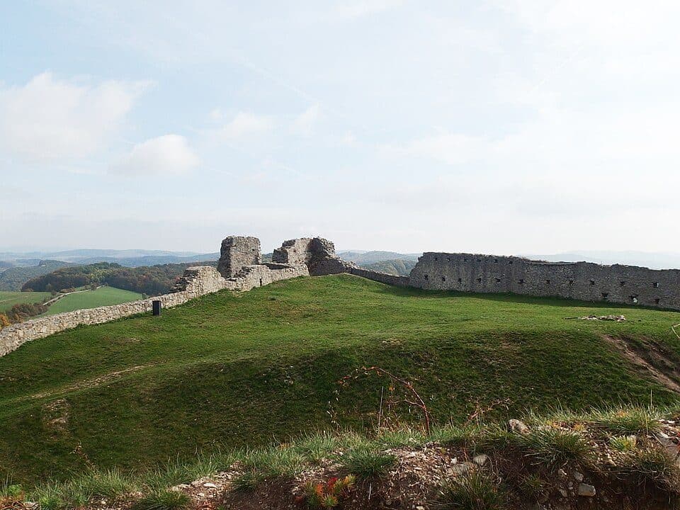 Sobotište, nám. - Podbranč, Podzámok