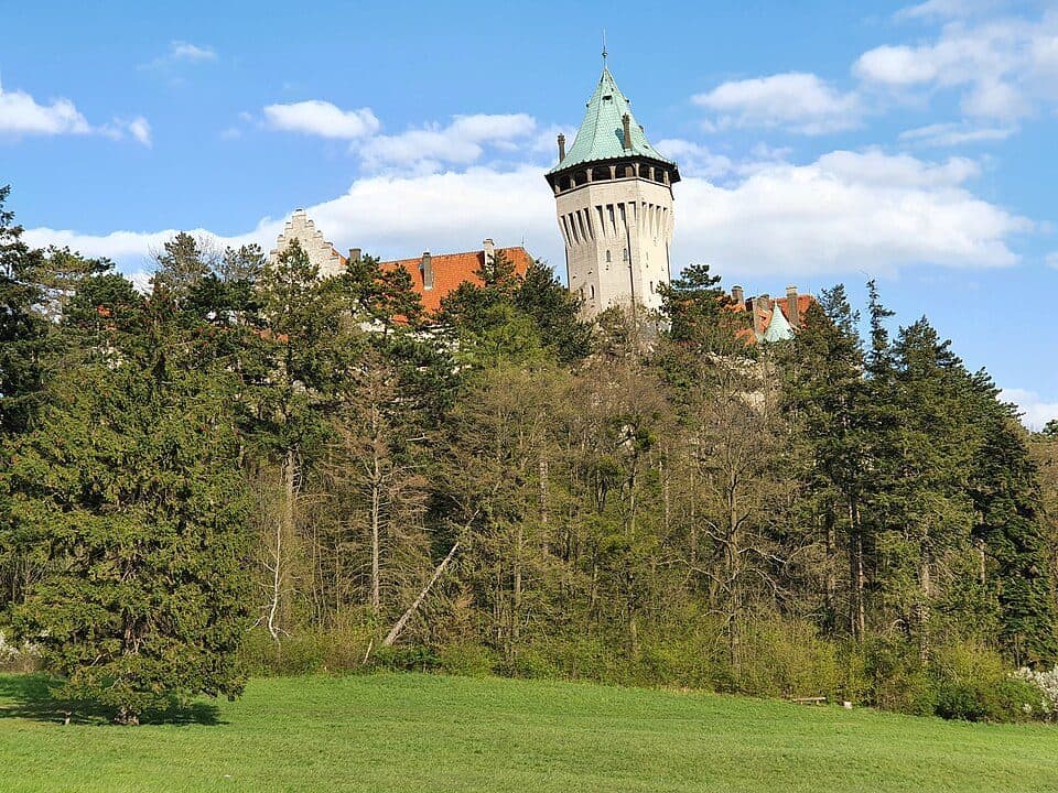Pałac w Smolenicach — zdjęcie 3