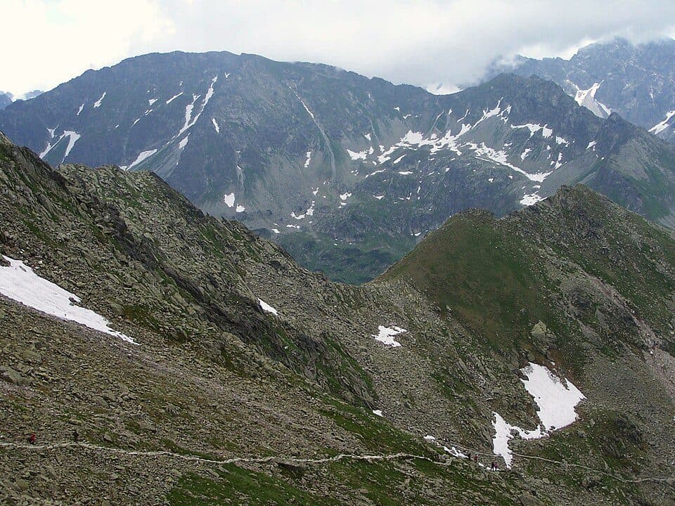 Czarny Staw Gąsienicowy (pod Granatami) - Zmarzły Staw