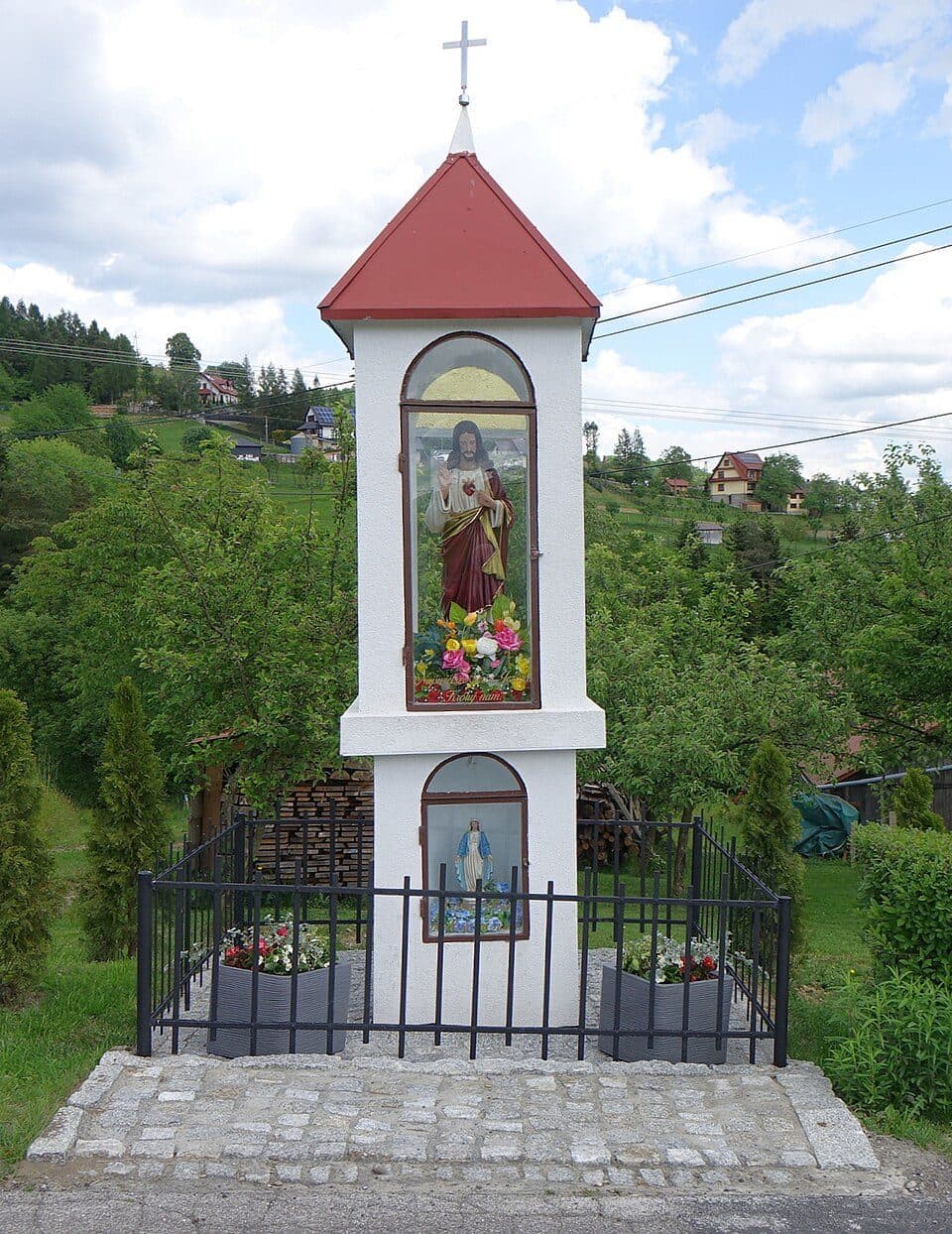 Iwkowa, bacówka - Łopusze Wschodnie