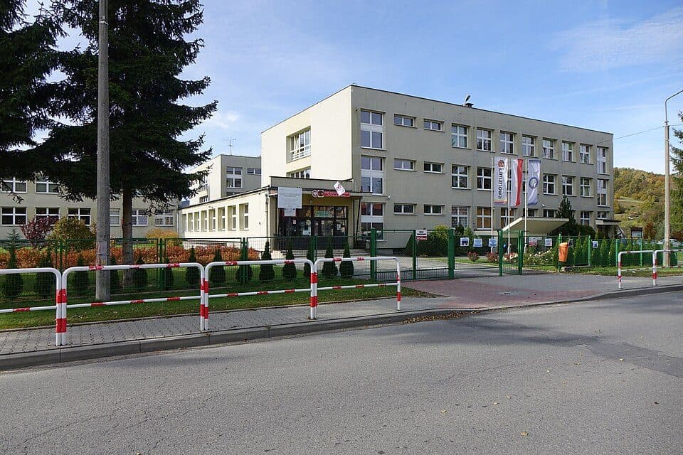 Przełęcz Pod Sałaszem - Łososina Górna