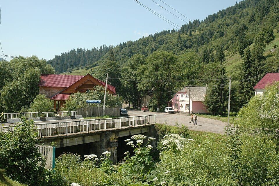 Лопушне - Синевир