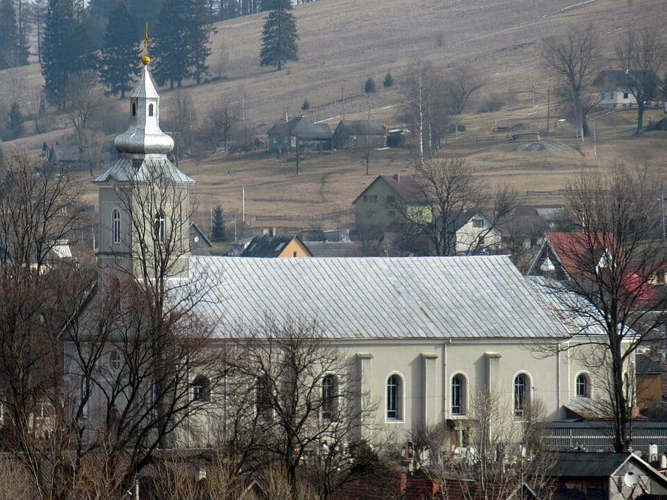 с. Ясіня - г. Петрос - с. Лазещина
