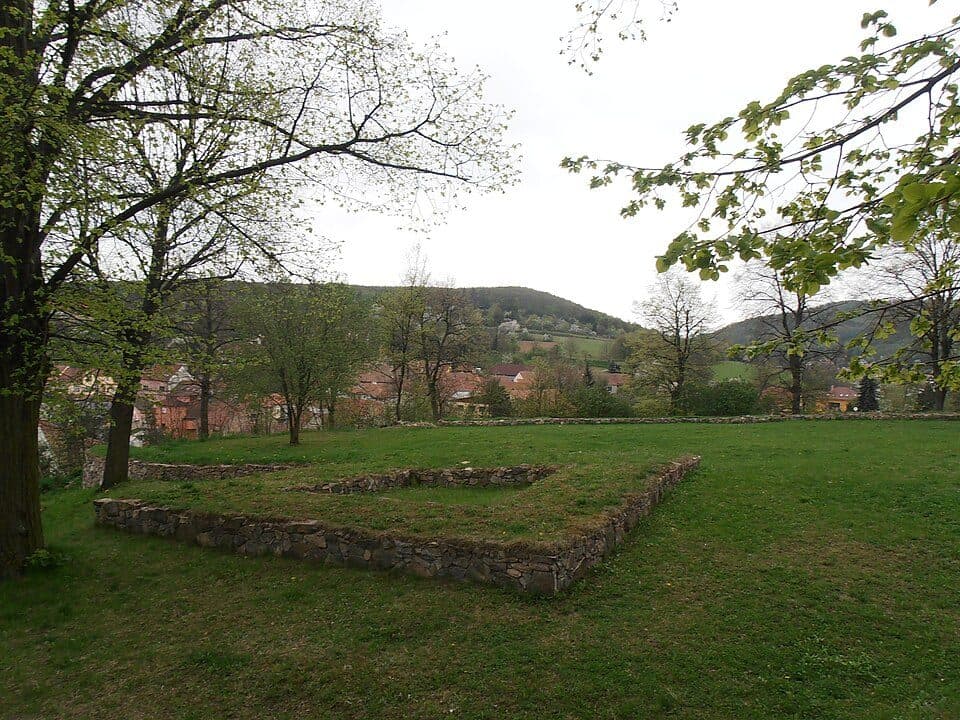 hrad Lelekovice