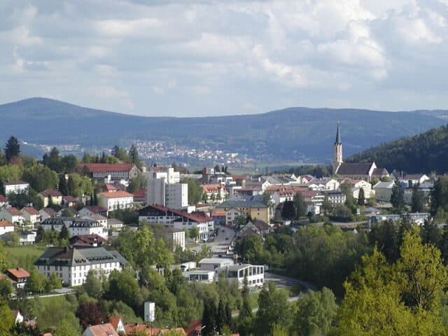 Rundwanderweg Nr. 8: Perlesöd - Leitenholz
