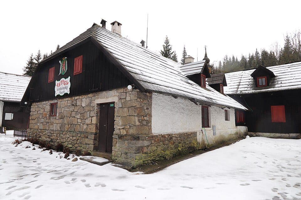 [M] Antýgl - Zlatá studna