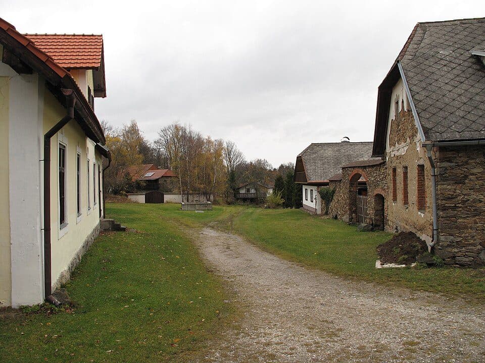 [Ž] Žlíbek (rozc.) - Annín (kemp)