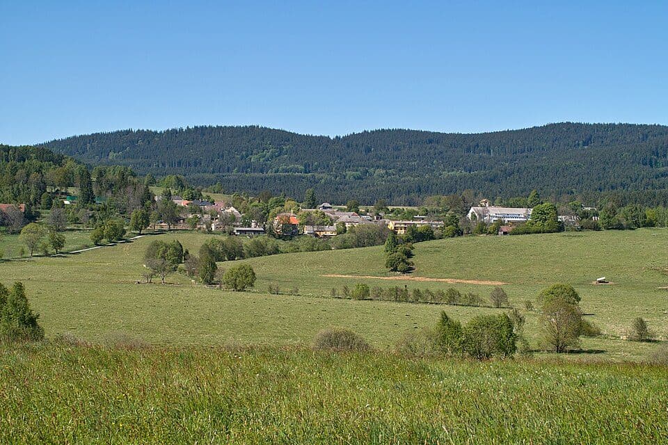 [M] Nová Pec (vlak) - Český Krumlov (zámek)