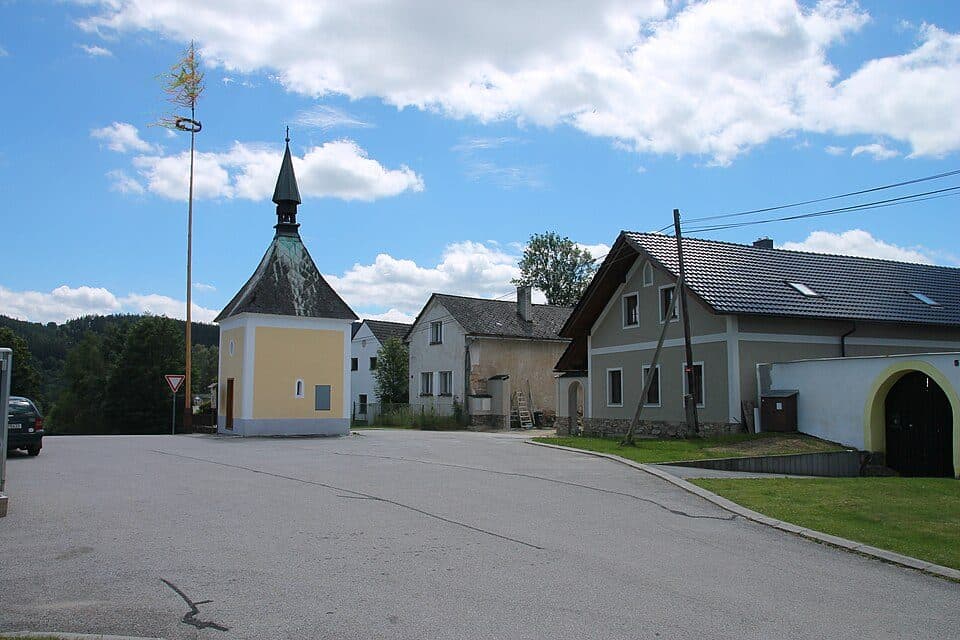 Trhonín