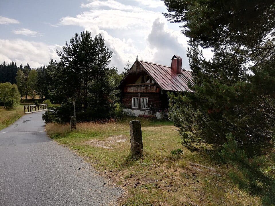 [M] Antýgl - Zlatá studna