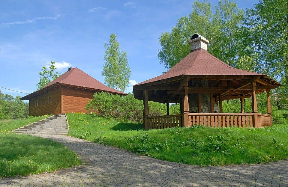 Do cmentarza z I wojny światowej nr 50