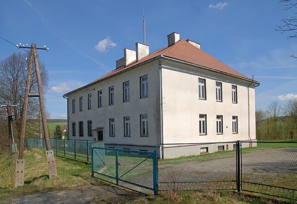 Nižný Mirošov - Roztocký les