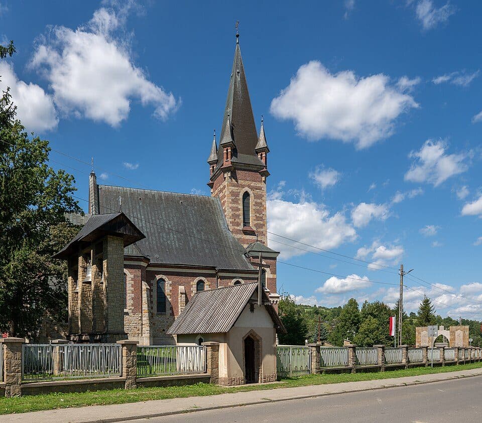 Przez „źródło Bełkotka” na „Przedziwną”