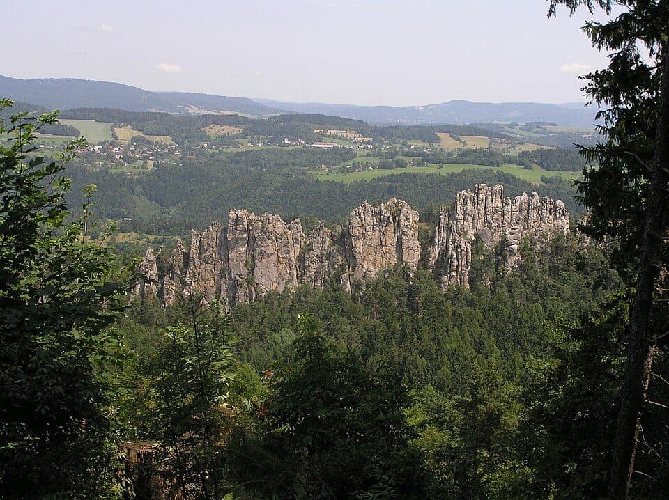 [Ž] Malá Skála (kap.) – Malá Skála (žst)