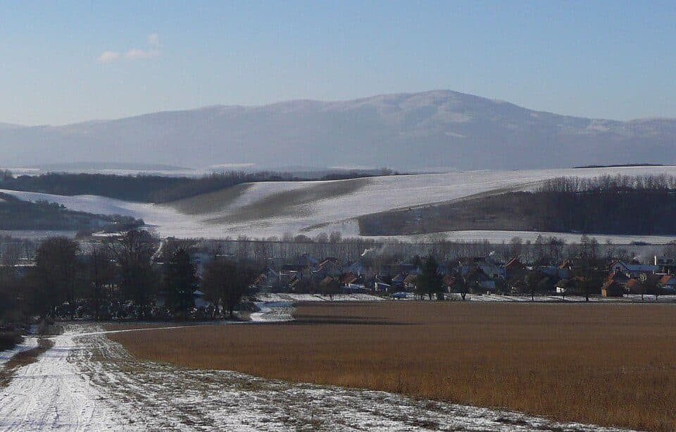 Bánovská pahorkatina