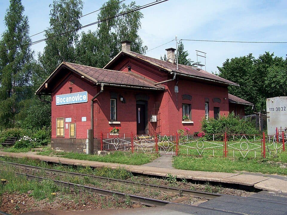 [M] Bocanovice (žst.) - Bahenec, chata