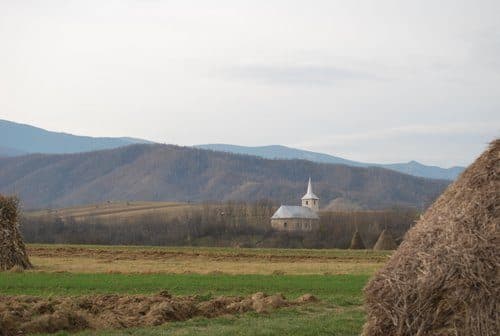 Hobița - Șaua Gorova - Vârful Peleaga - Curmătura Bucurei - Vârful Retezat