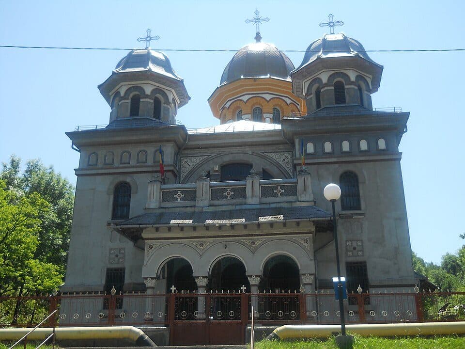 Vulcan (Paroșeni) - Vârful Pilugu (Bilugu) Mare - Piatra Iorgovanului - Șaua Paltina