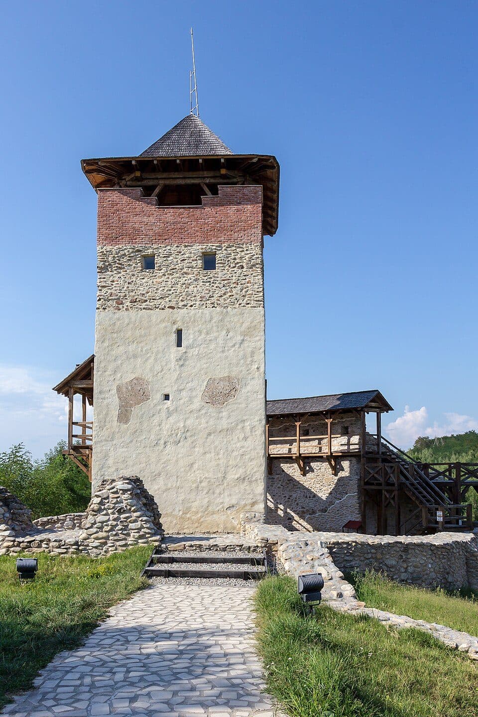 Cetatea nobiliară Mălăiești