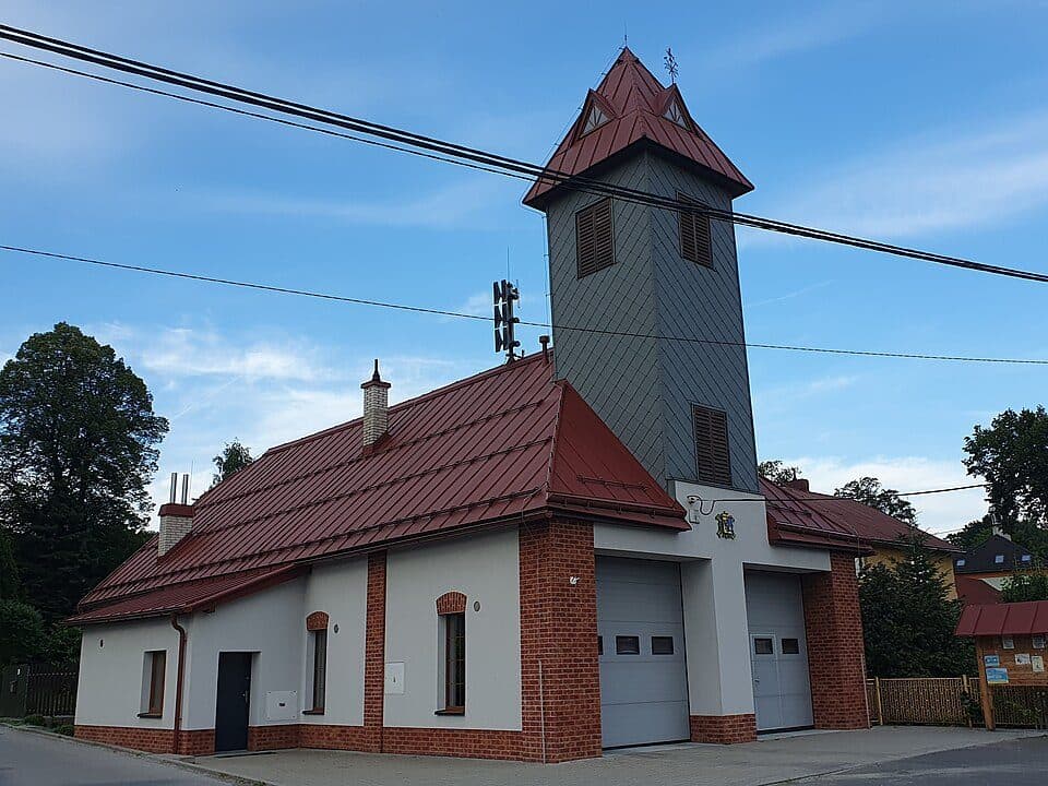 [M] Bocanovice (žst.) - Bahenec, chata