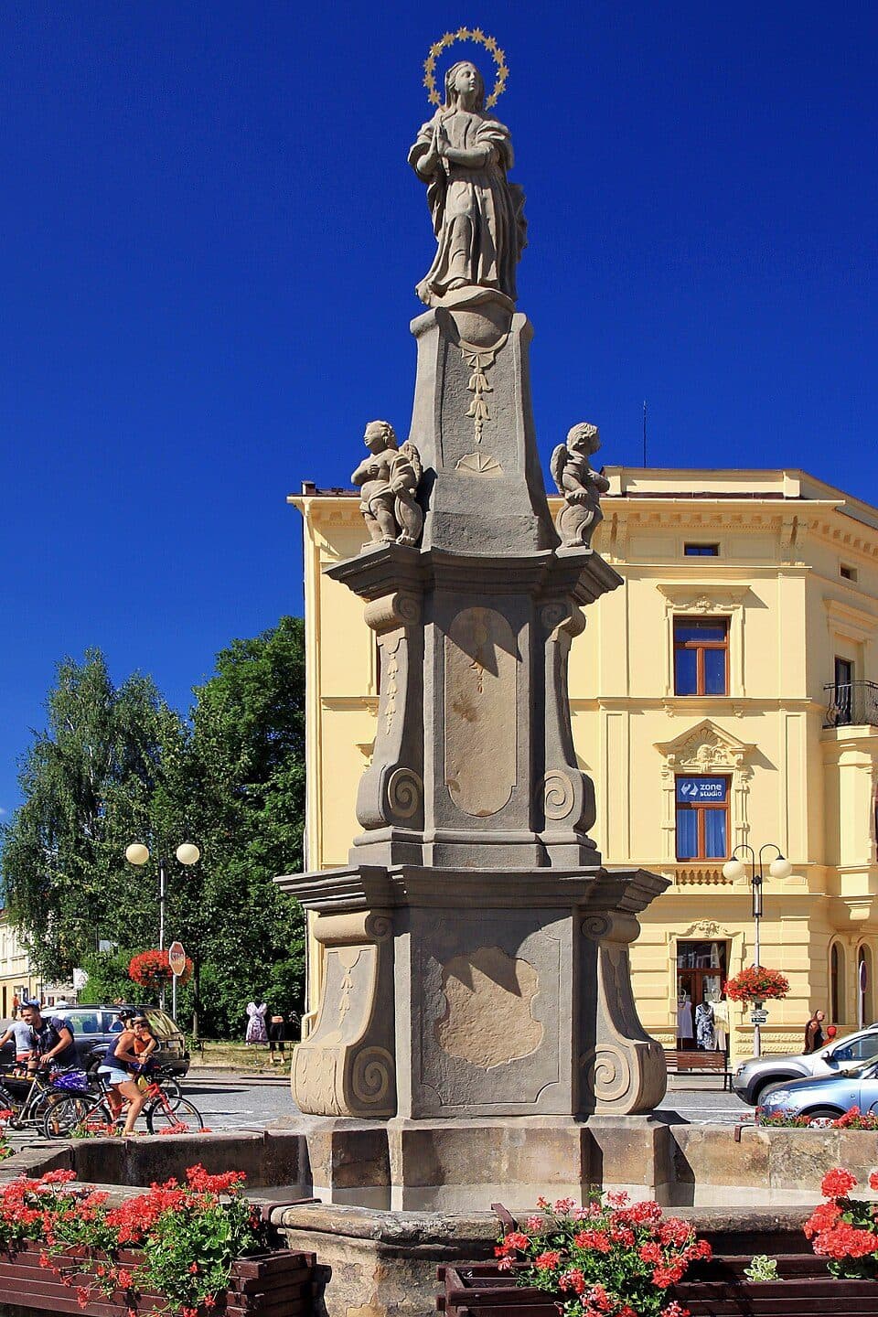 [M] Bocanovice (žst.) - Bahenec, chata