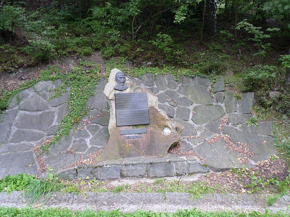 Naučná stezka Girov