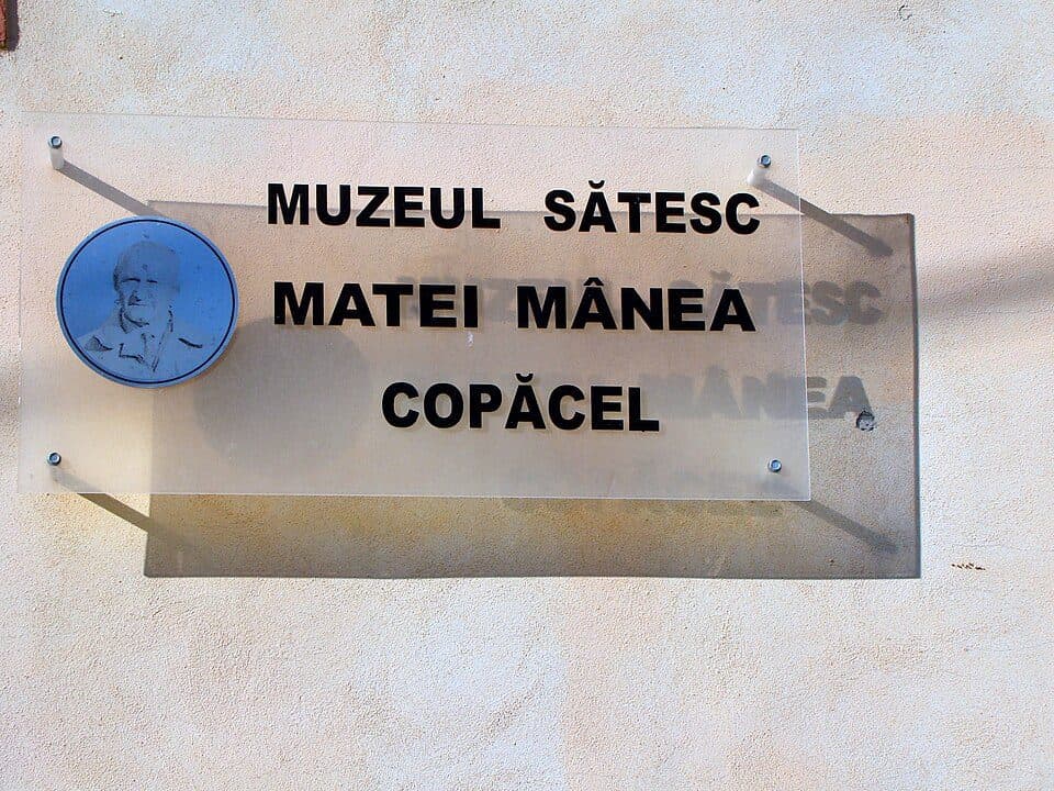 Copăcel - Refugiul Berevoescu - creasta principală