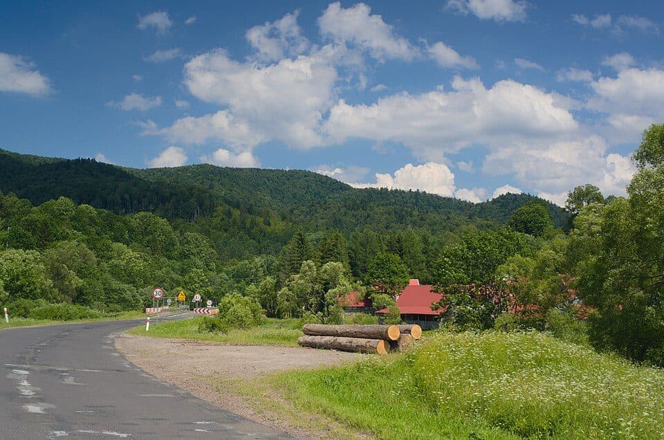 Przełęcz nad Roztokami - Hyrlata - Żubracze - Wołosań