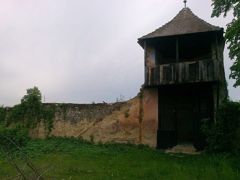 Kościół warowny w Hosman — zdjęcie 2