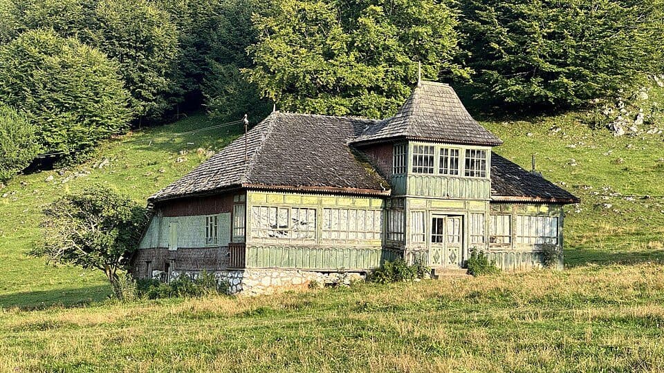 Podu Dâmboviței -Cabana Brusturet-La Table