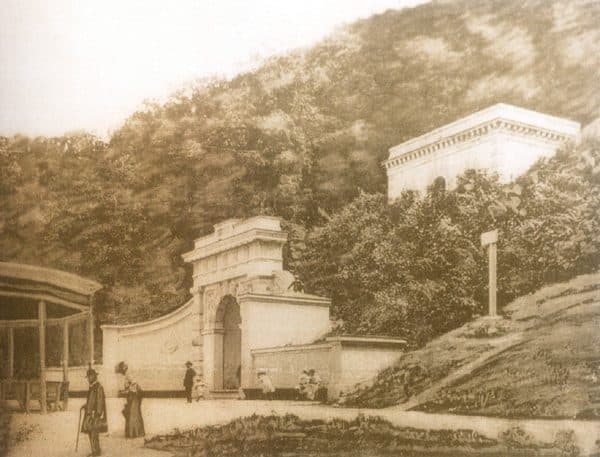 Brașov (Valea Cetății) - Culmea Crucuru - Cabana Postăvaru