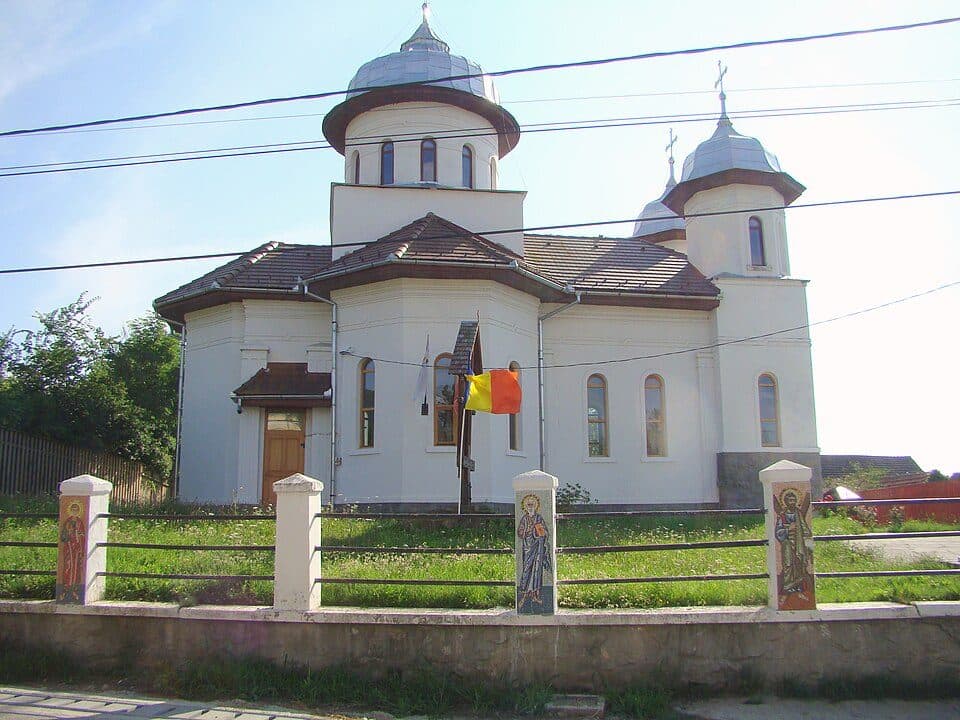 Bicfalău (Pensiunea Mókus) – Vârful Pietros – Lisnău