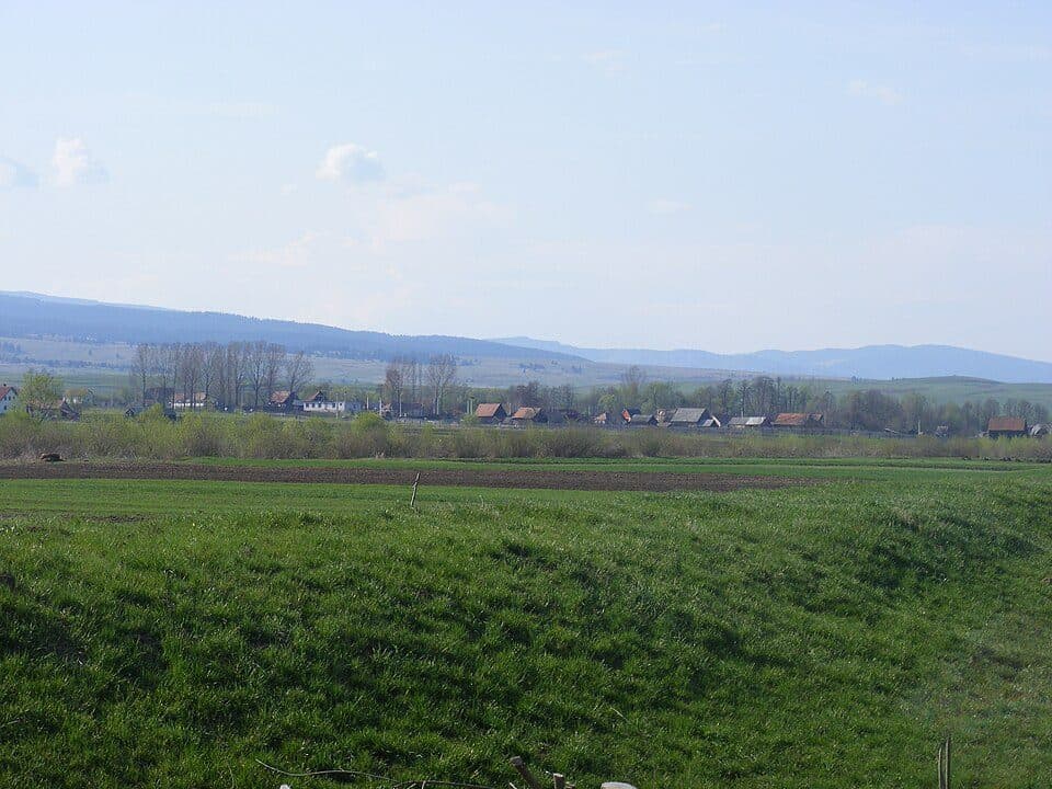 sat Ciceu - sub Vf. Ciceu - Stațiunea Harghita-Băi